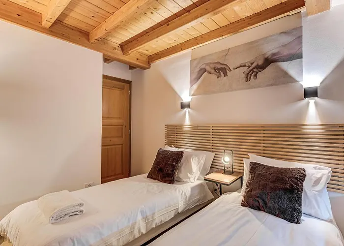 Apartment Alpes V - Alpes Travel - Central Chamonix - Sleeps 5